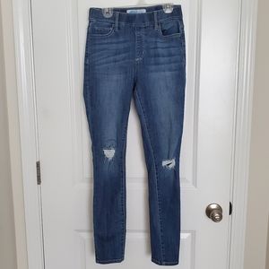 Lizard Thicket Pull on Highwasted Jeans